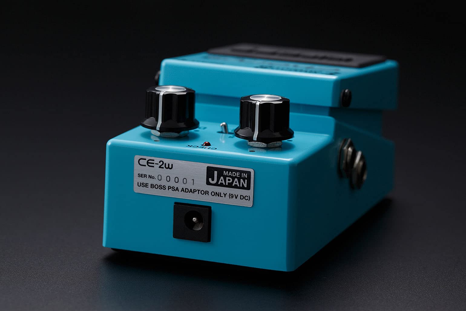Boss Ce 2W Waza Craft Chorus Bundle With 10Ft Instrument Cable, 6In Patch Cable, And Picks